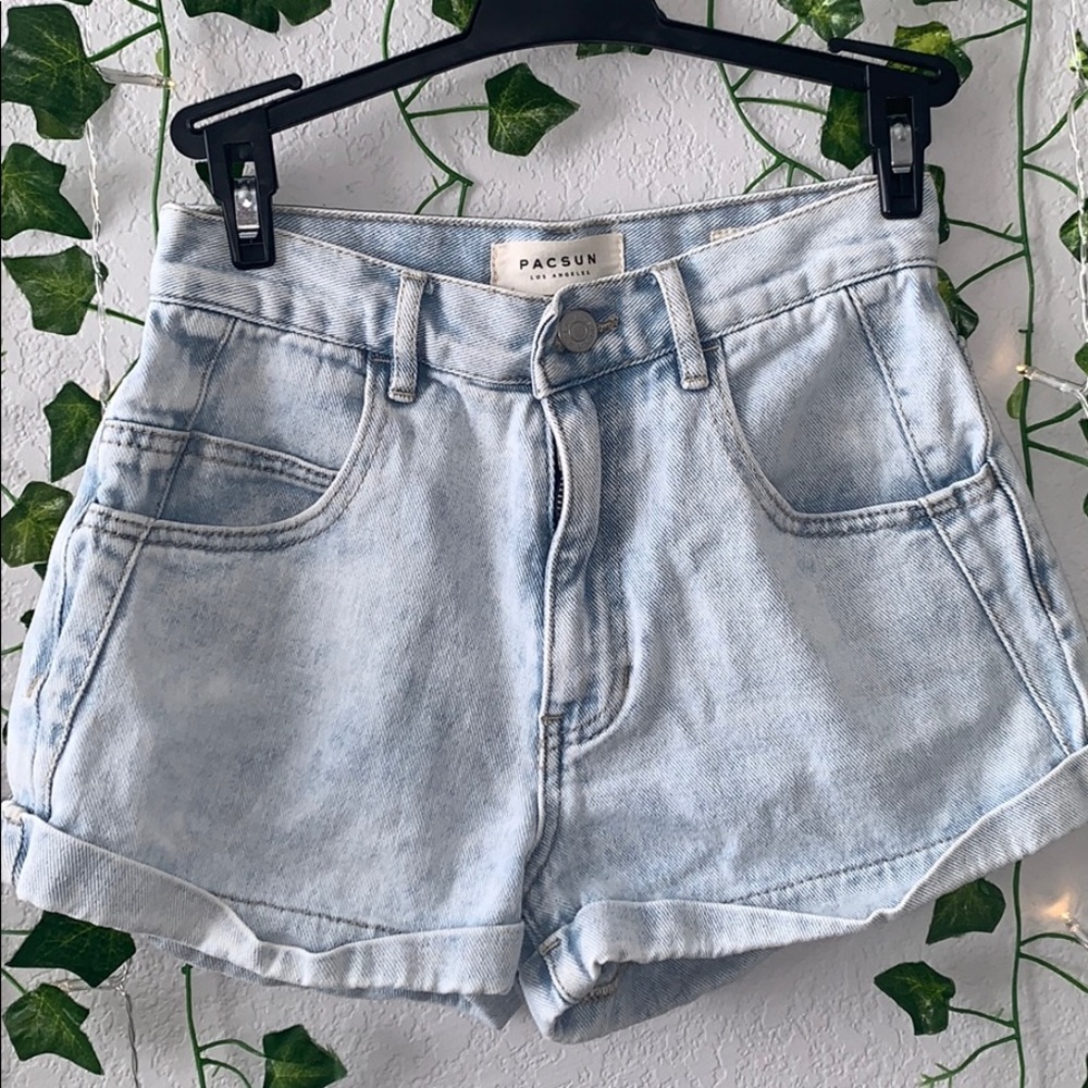 Light-wash pacsun mom shorts